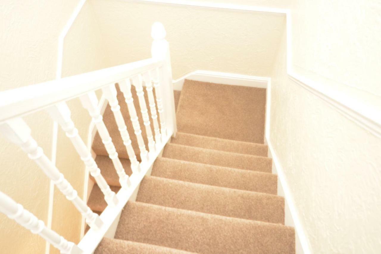Four Bedroom Townhouse 12 Minutes Walk To Excel Exhibition Centre London Exterior foto